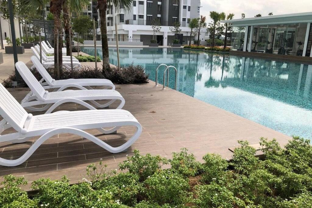 Homestaybaba Close To Ukm, Gmi, & More ! Kajang Dış mekan fotoğraf